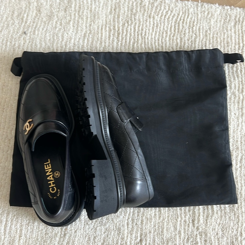 Chanel Black Leather Loafers 37C